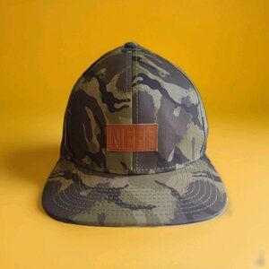 Neff Camouflage Snapback Hat Cap Outdoors  Hunting Fishing Logo Skate Adult